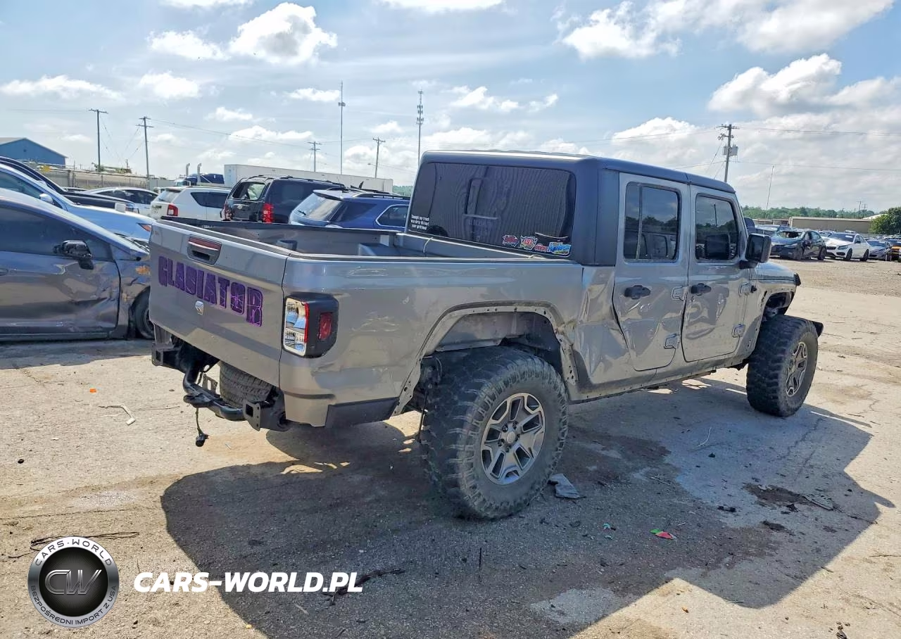 2020 Jeep Gladiator Sport VIN:1C6JJTAG2LL120472 - 3