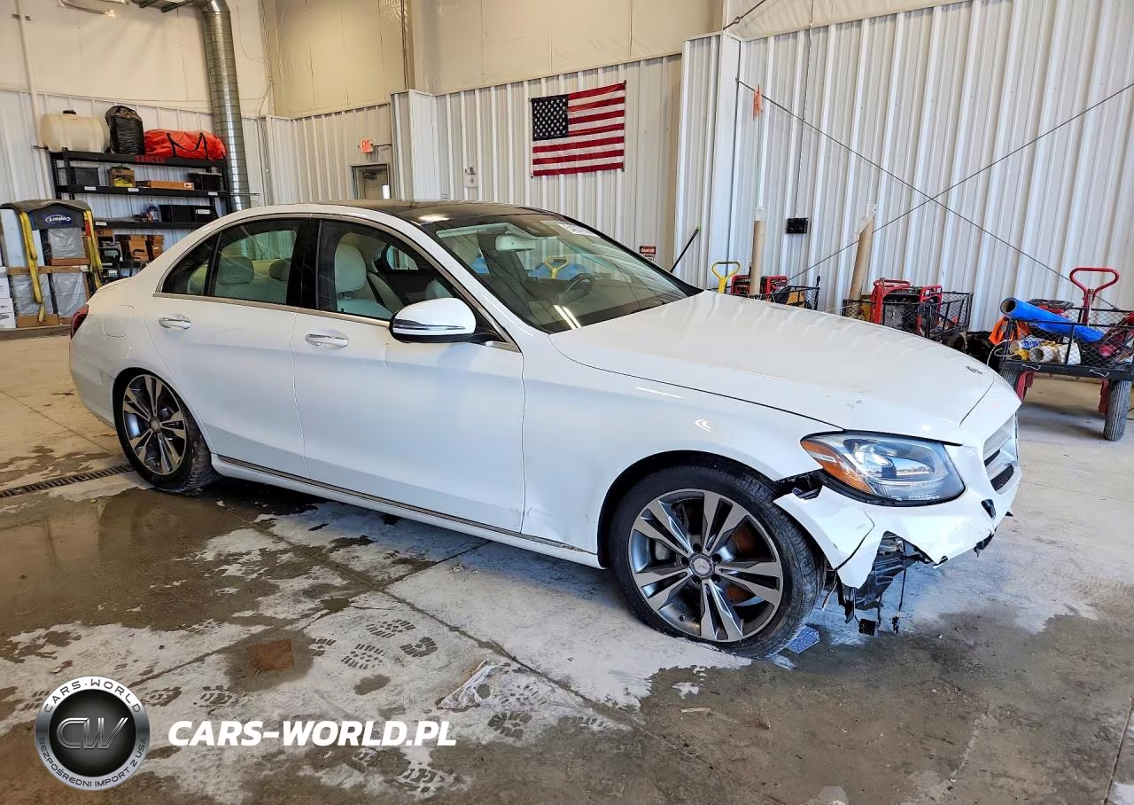 2016 Mercedes-Benz C 300 4Matic VIN:55SWF4KB8GU157980 - 4