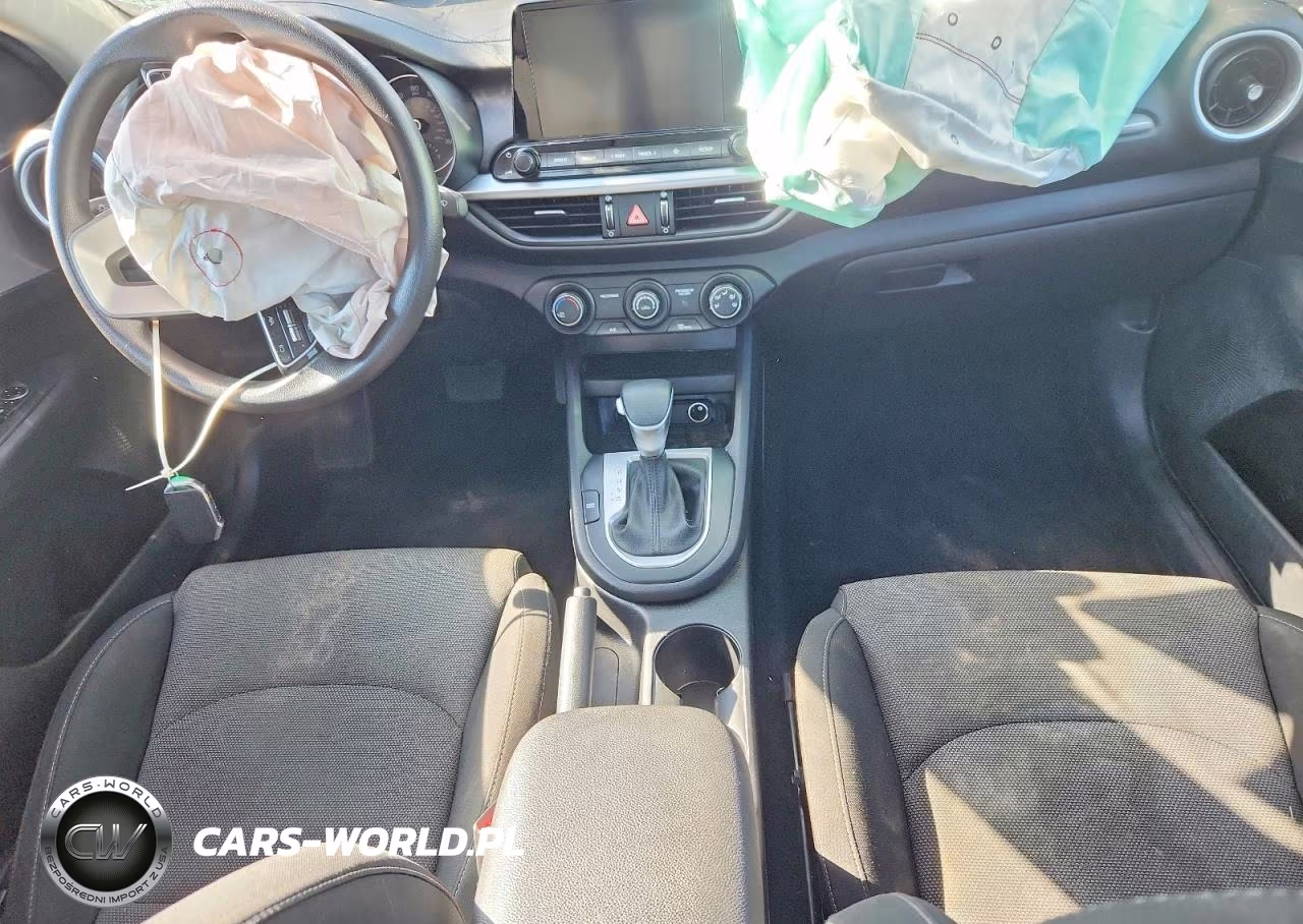 2022 Kia Forte Lxs VIN:3KPF24ADXNE429013 - 8
