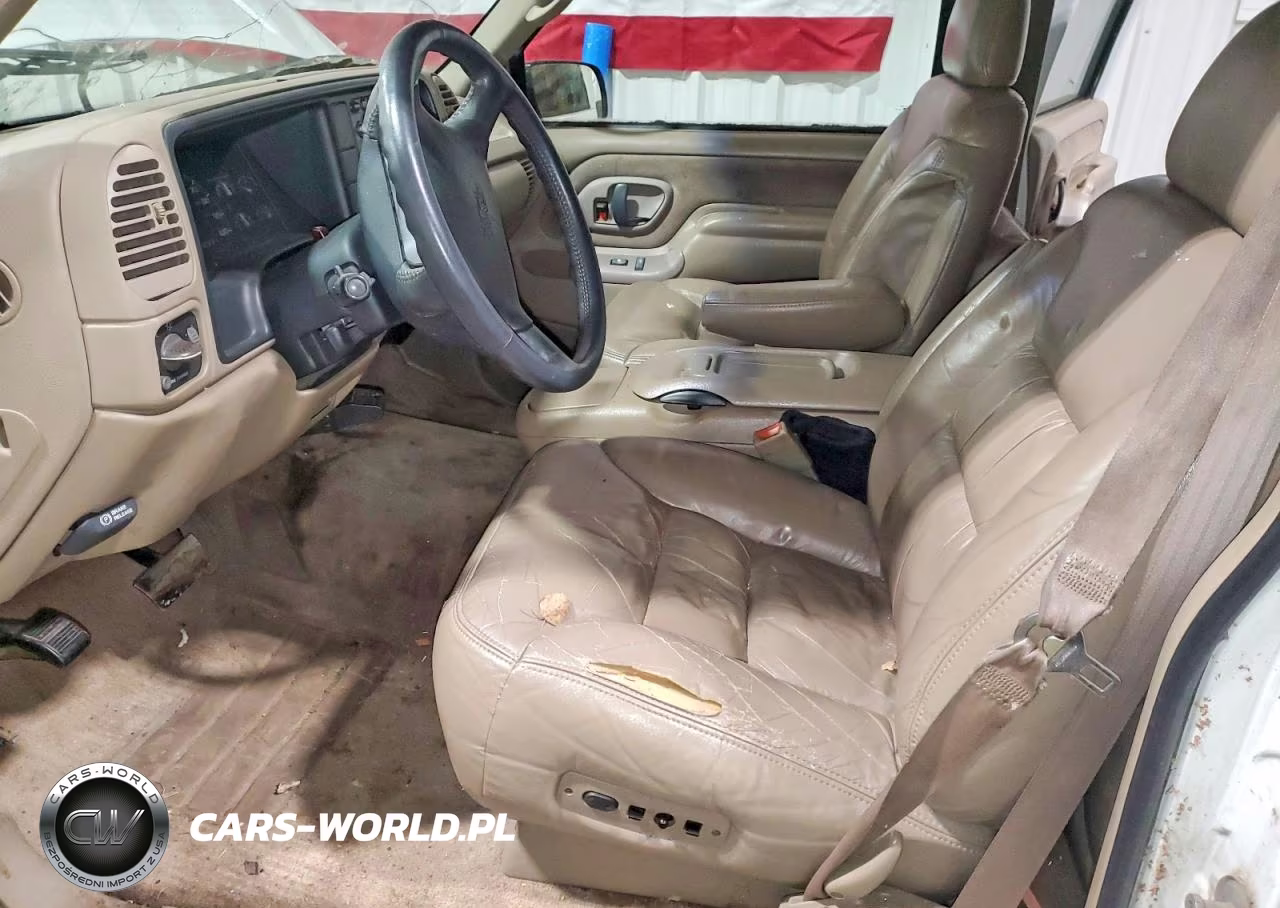 1996 GMC Suburban K1500 VIN:3GKFK16R4TG517936 - 7