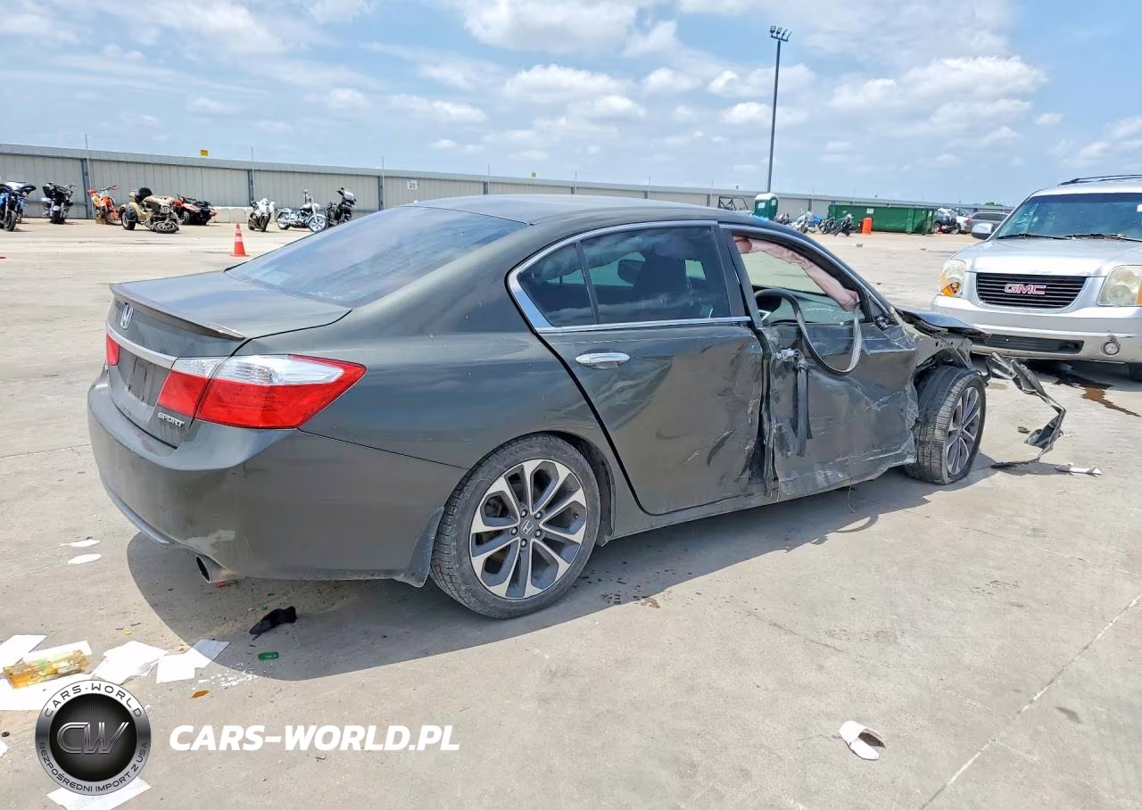 2015 Honda Accord Sport VIN:1HGCR2F51FA052792 - 3