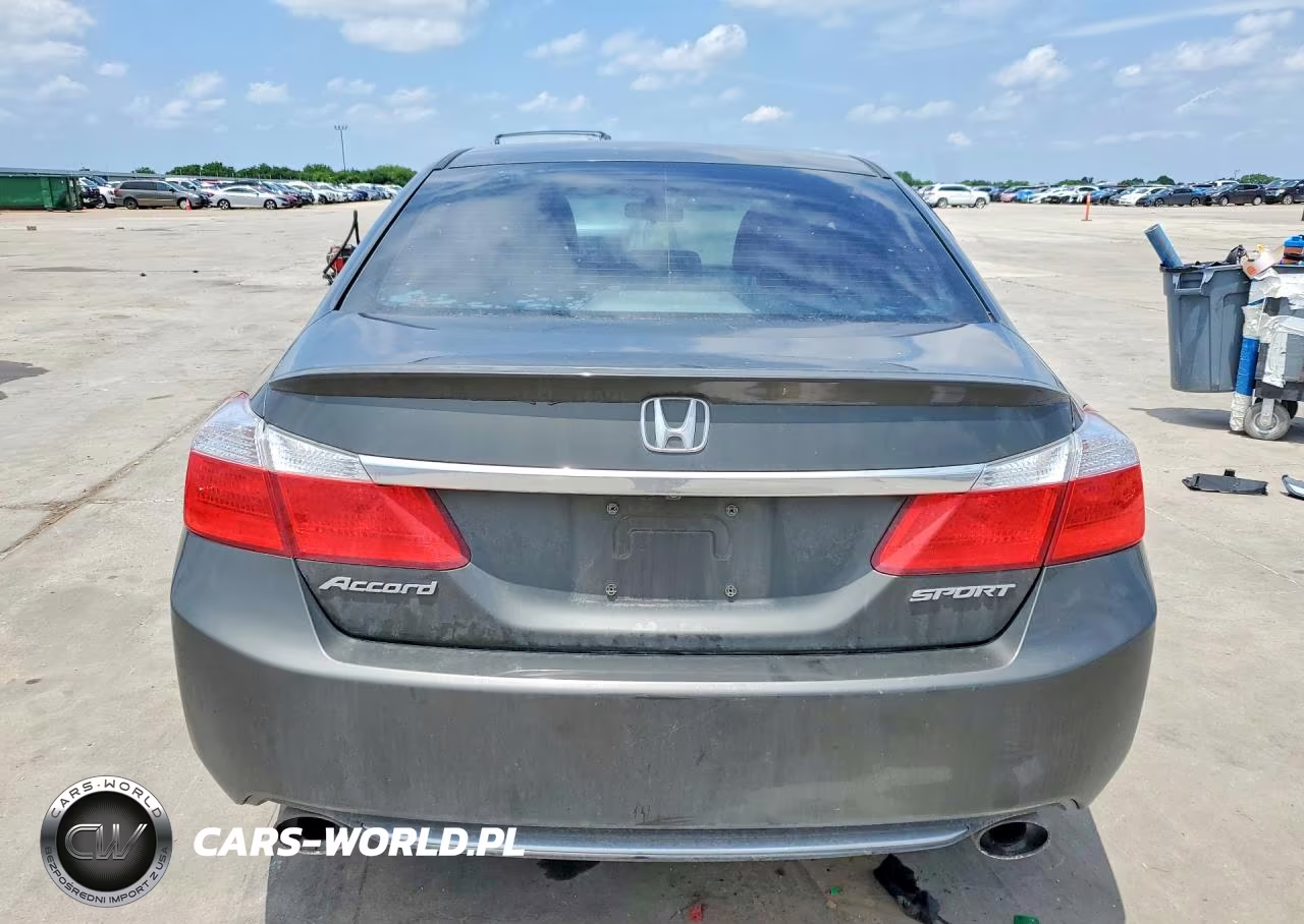 2015 Honda Accord Sport VIN:1HGCR2F51FA052792 - 6