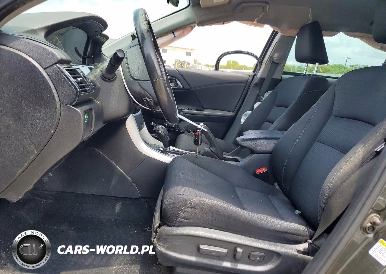 2015 Honda Accord Sport VIN:1HGCR2F51FA052792 - 7