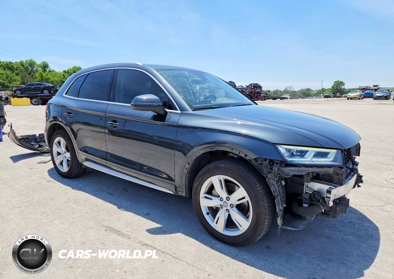 2018 Audi Q5 Premium Plus VIN:WA1BNAFY3J2037668 - 4