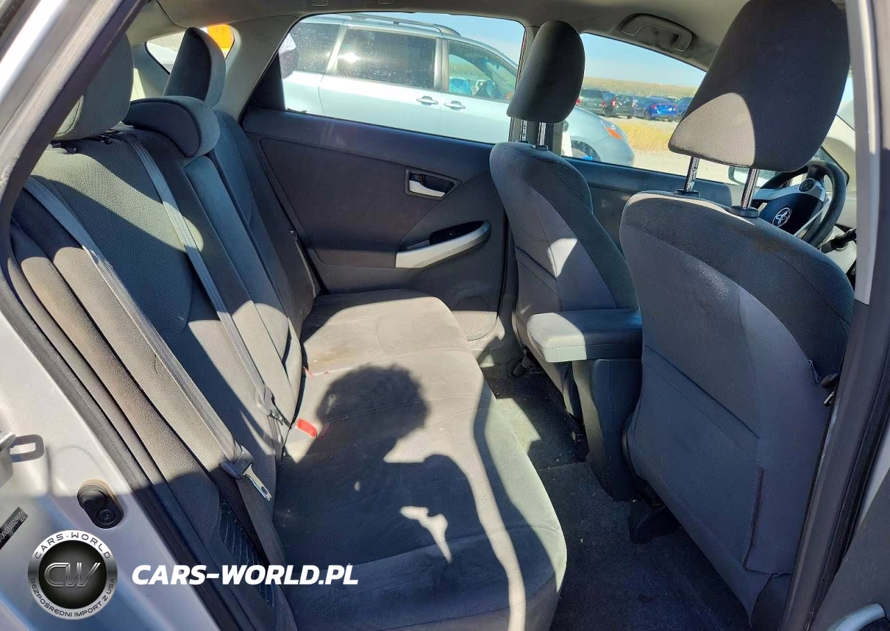 2011 Toyota Prius Two VIN:JTDKN3DU0B0296908 - 10