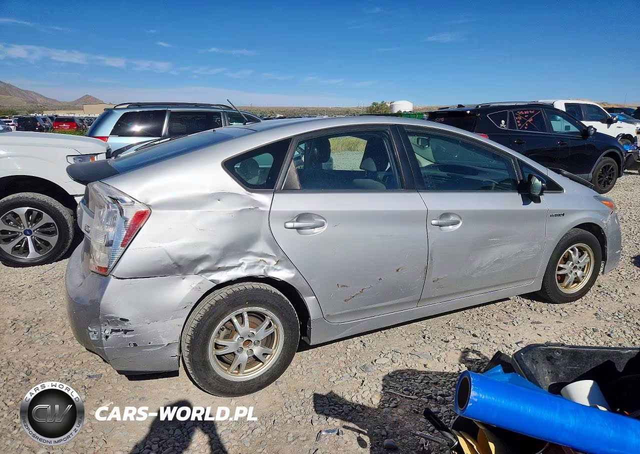 2011 Toyota Prius Two VIN:JTDKN3DU0B0296908 - 3
