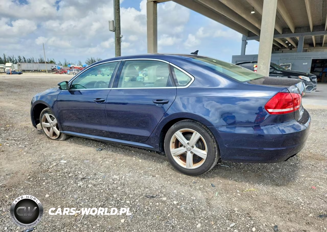 2015 Volkswagen Passat S VIN:1VWAS7A30FC107618 - 2
