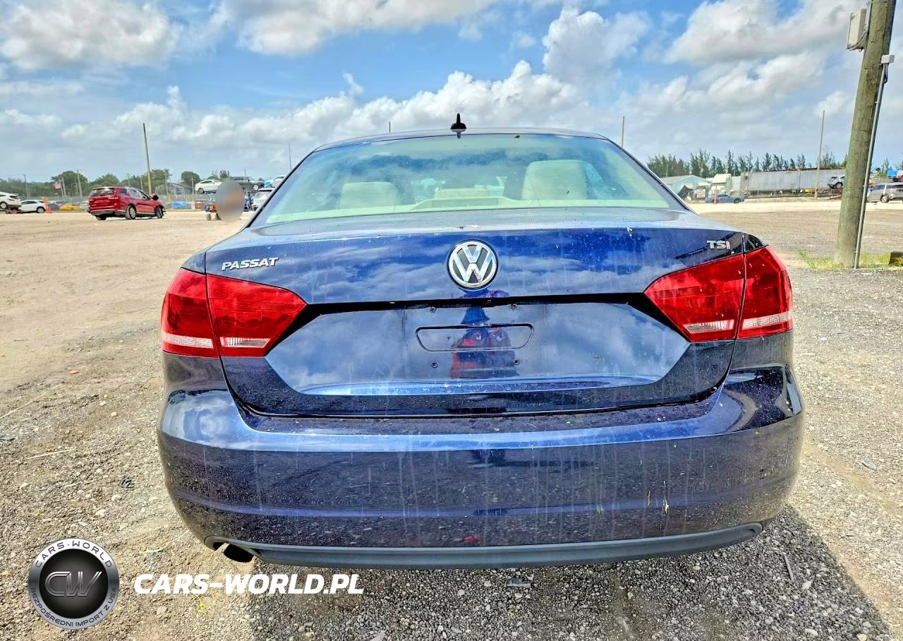2015 Volkswagen Passat S VIN:1VWAS7A30FC107618 - 6