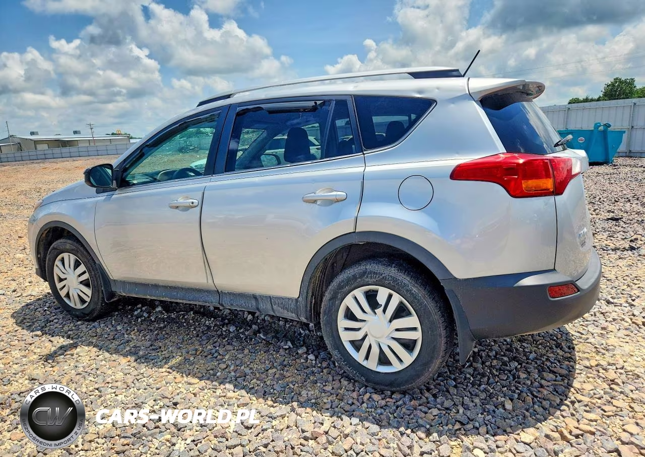2015 Toyota Rav4 Le VIN:2T3BFREV2FW352727 - 2