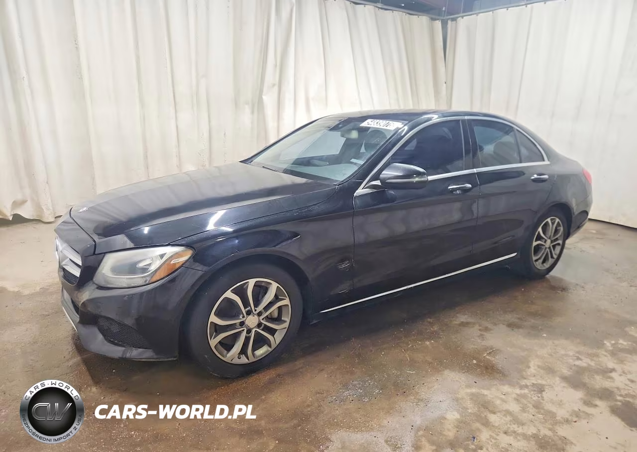 2016 Mercedes-Benz C 300 – zdjęcie 1 z 12