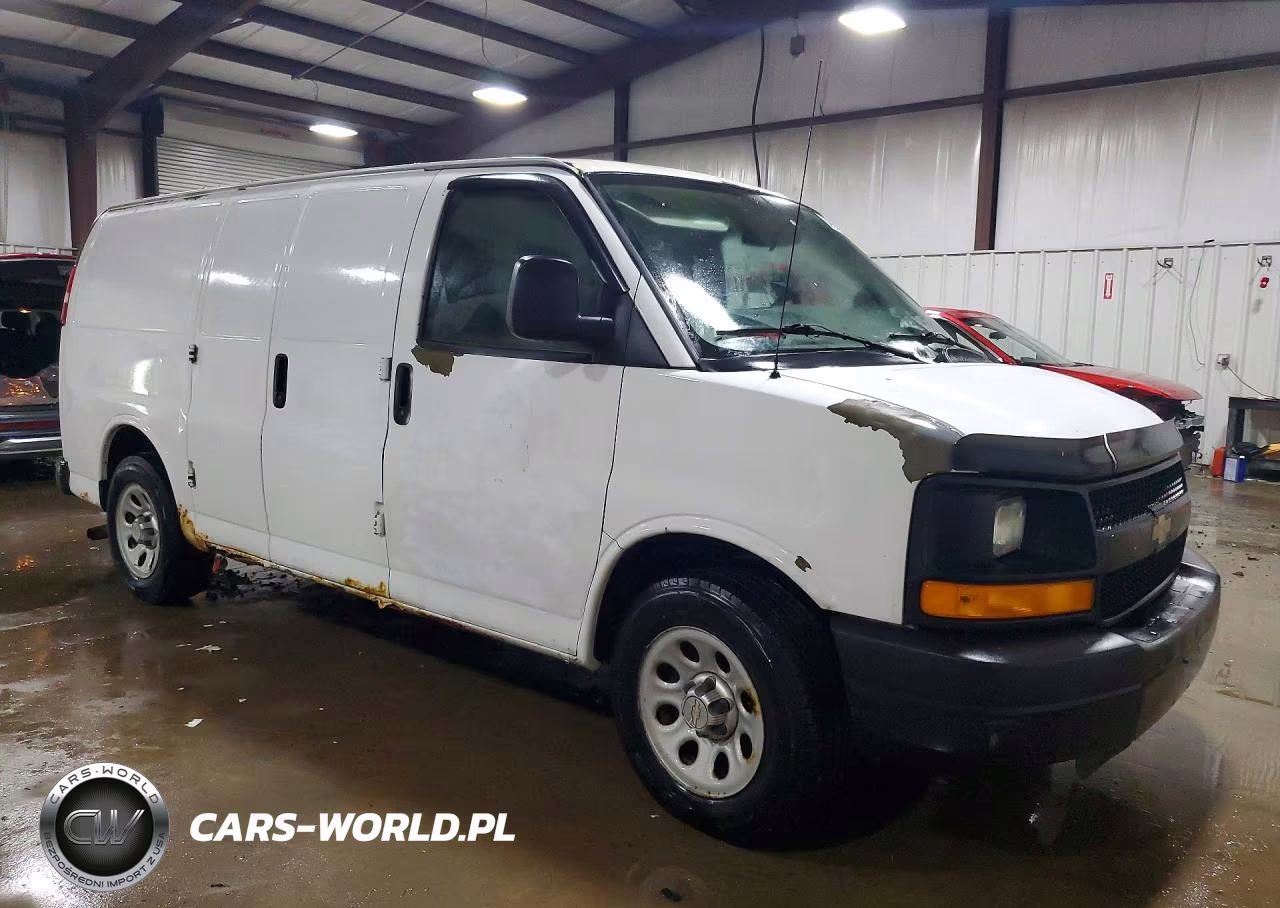 2010 Chevrolet Express 1500 Cargo Delivery Van VIN:1GCUGADX9A1147505 - 4
