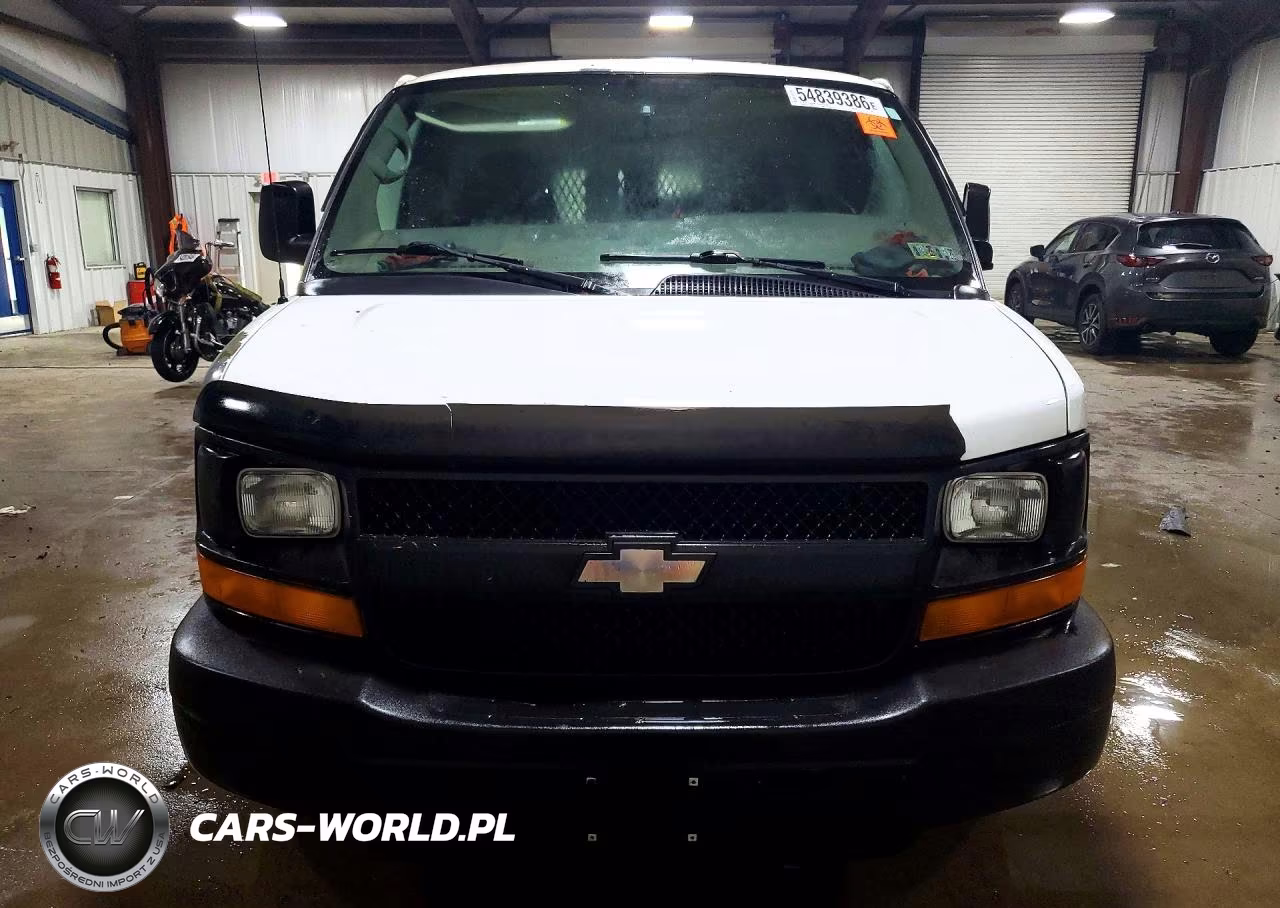 2010 Chevrolet Express 1500 Cargo Delivery Van VIN:1GCUGADX9A1147505 - 5