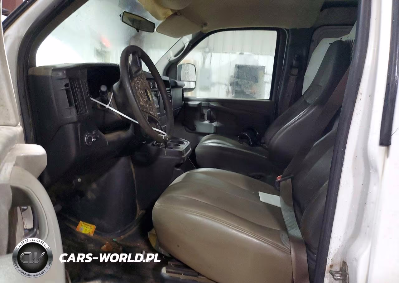2010 Chevrolet Express 1500 Cargo Delivery Van VIN:1GCUGADX9A1147505 - 7