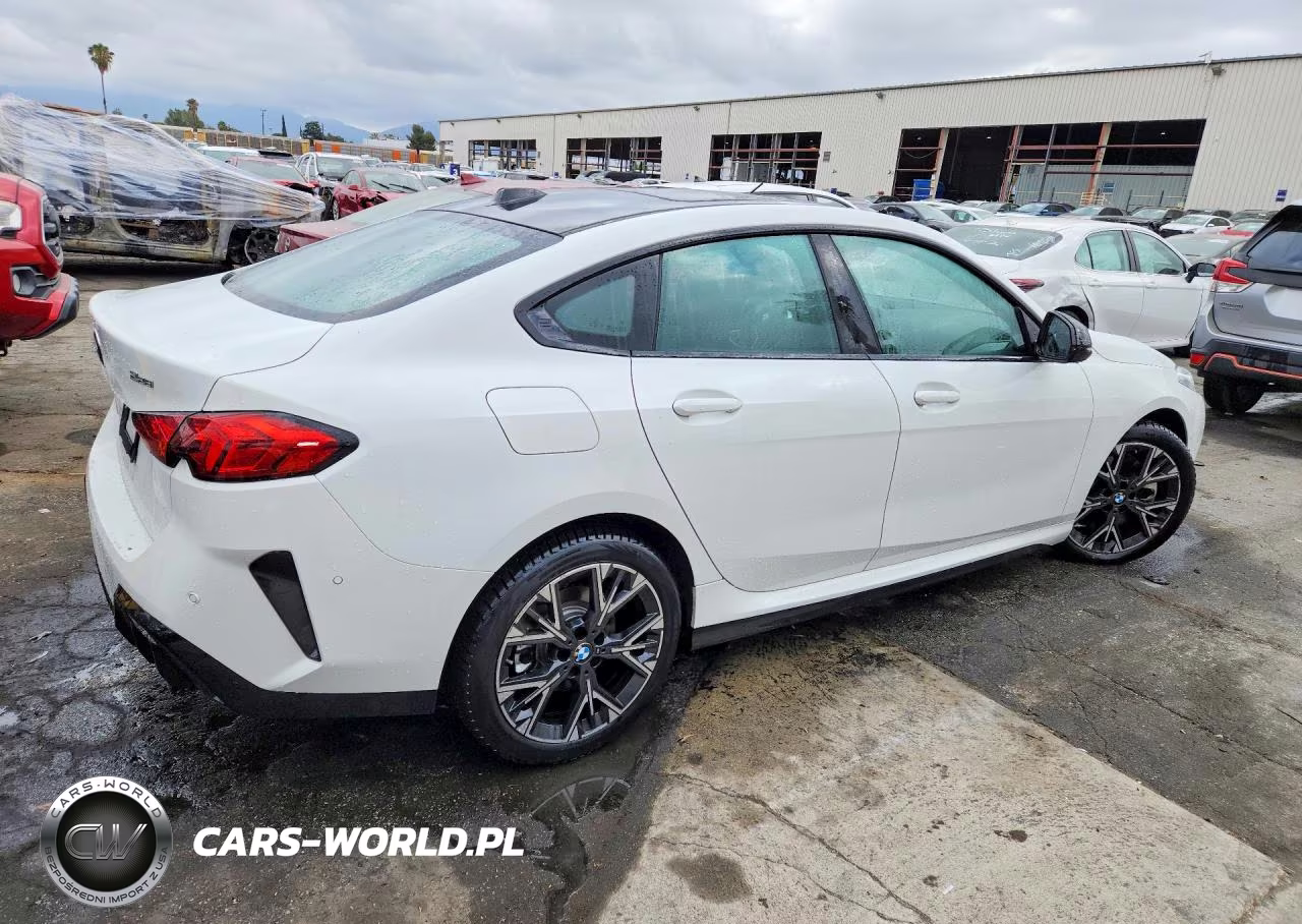 2026 BMW 228Xi VIN:WBA23GG0XT7U15673 - 3