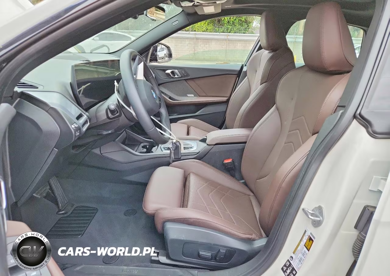 2026 BMW 228Xi VIN:WBA23GG0XT7U15673 - 7