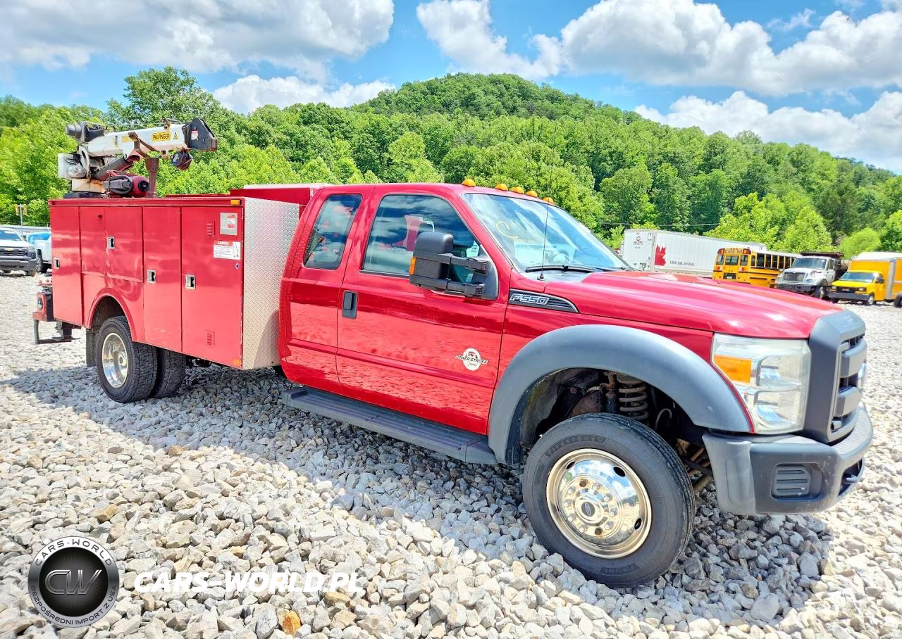 2015 Ford F550 Super Duty VIN:1FD0X5HT5FED10725 - 4