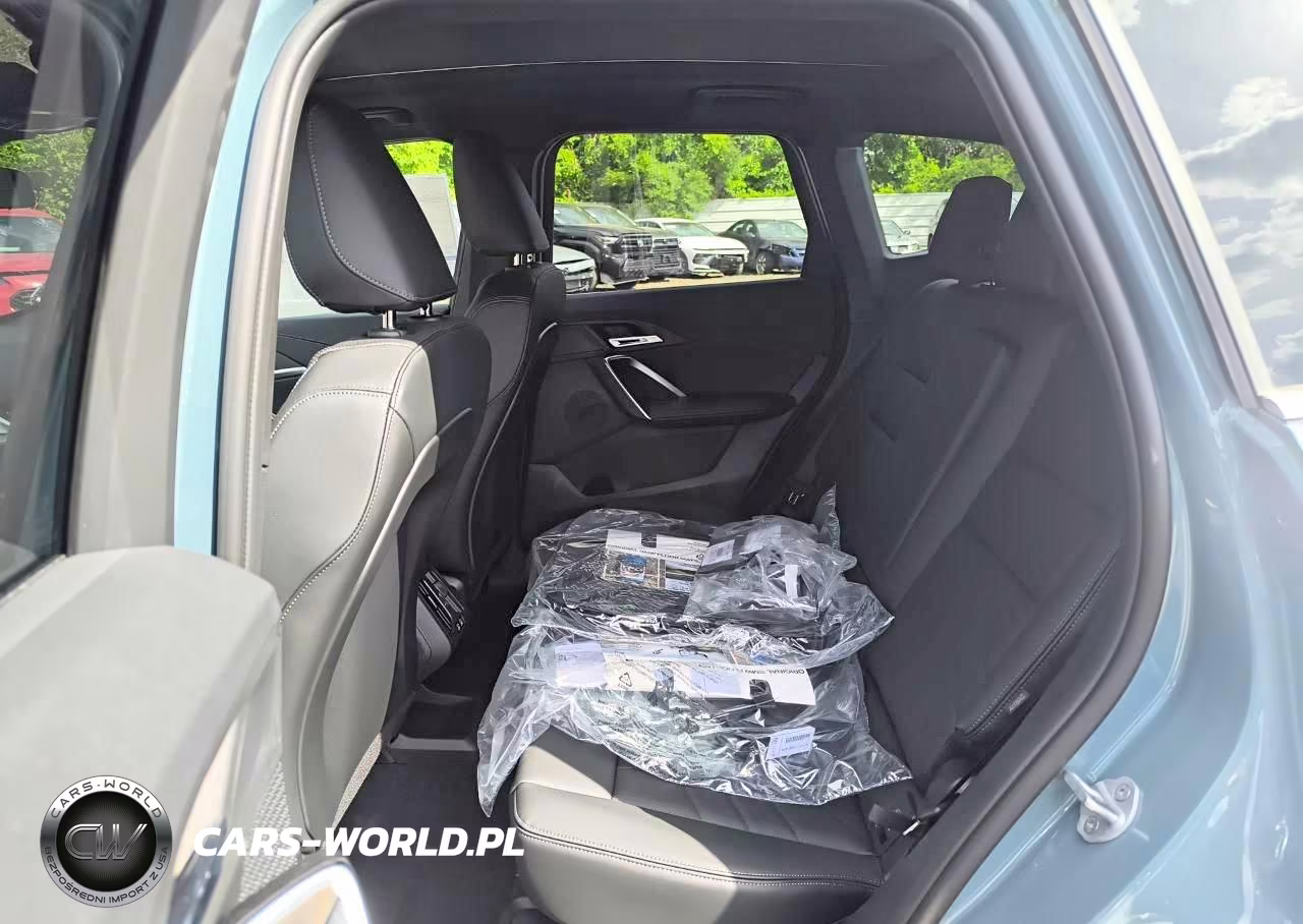 2026 BMW X1 xDrive28I VIN:WBX73EF05T5612831 - 12