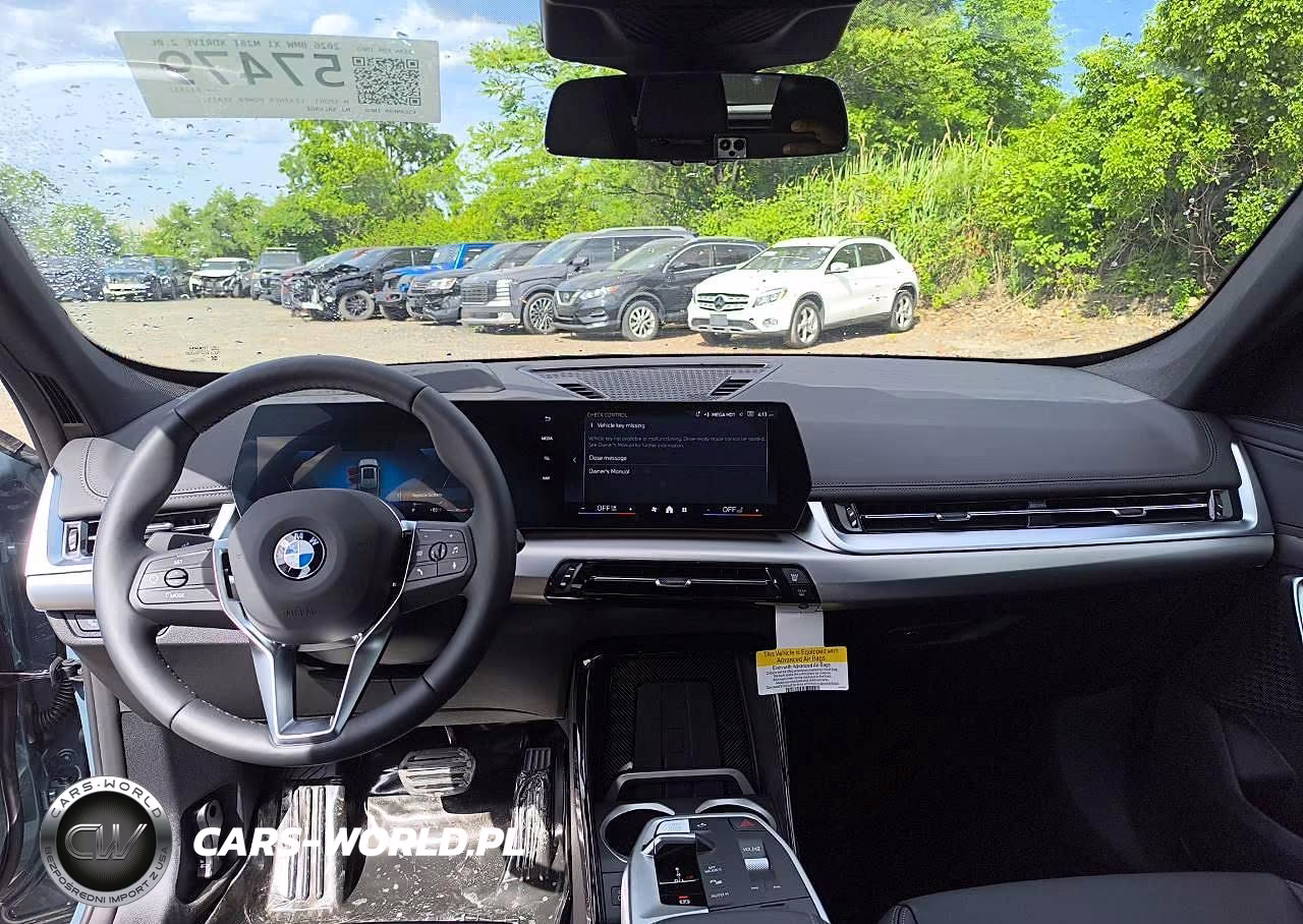 2026 BMW X1 xDrive28I VIN:WBX73EF05T5612831 - 9