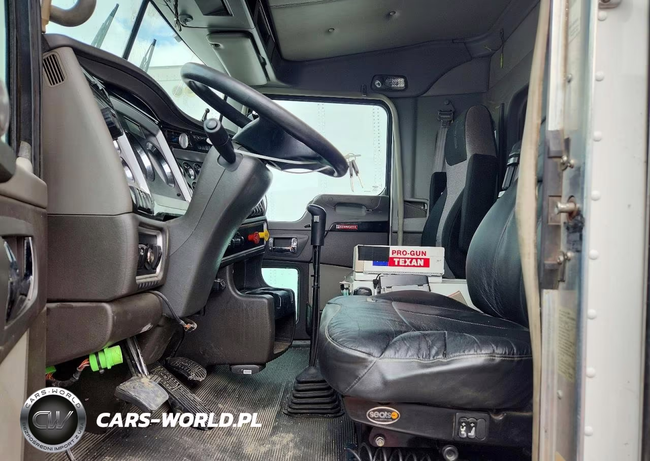 2019 Kenworth Construction T800 VIN:1XKDP4EX0KR250612 - 5