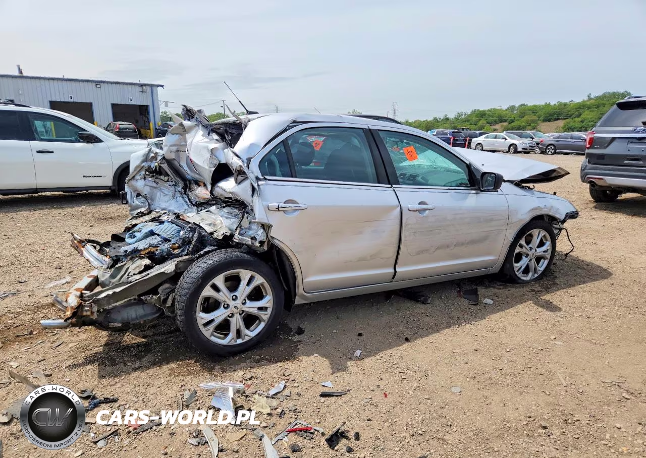 2012 Ford Fusion Se VIN:3FAHP0HA8CR319393 - 3