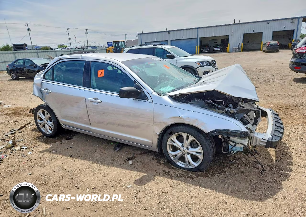 2012 Ford Fusion Se VIN:3FAHP0HA8CR319393 - 4