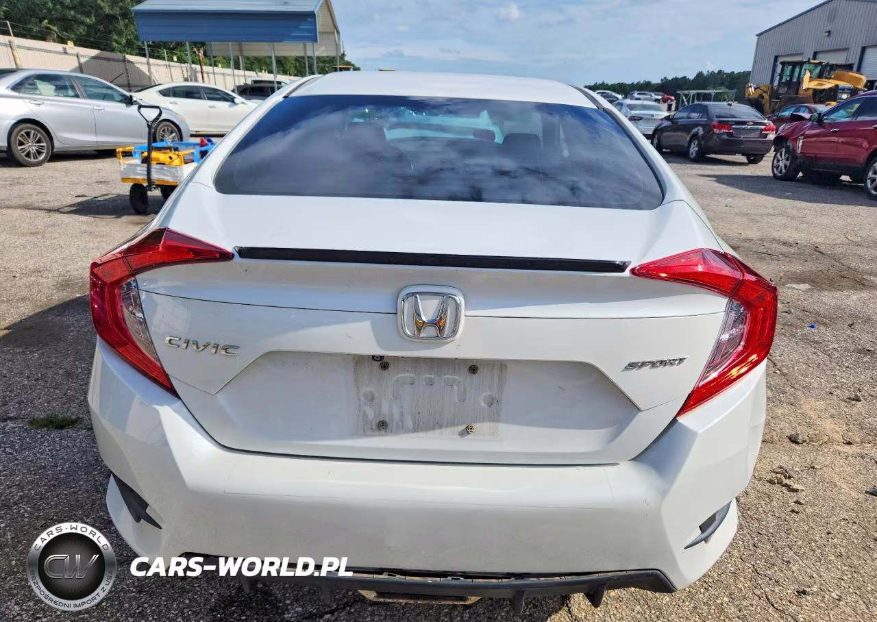 2020 Honda Civic Sport VIN:2HGFC2F8XLH585682 - 6