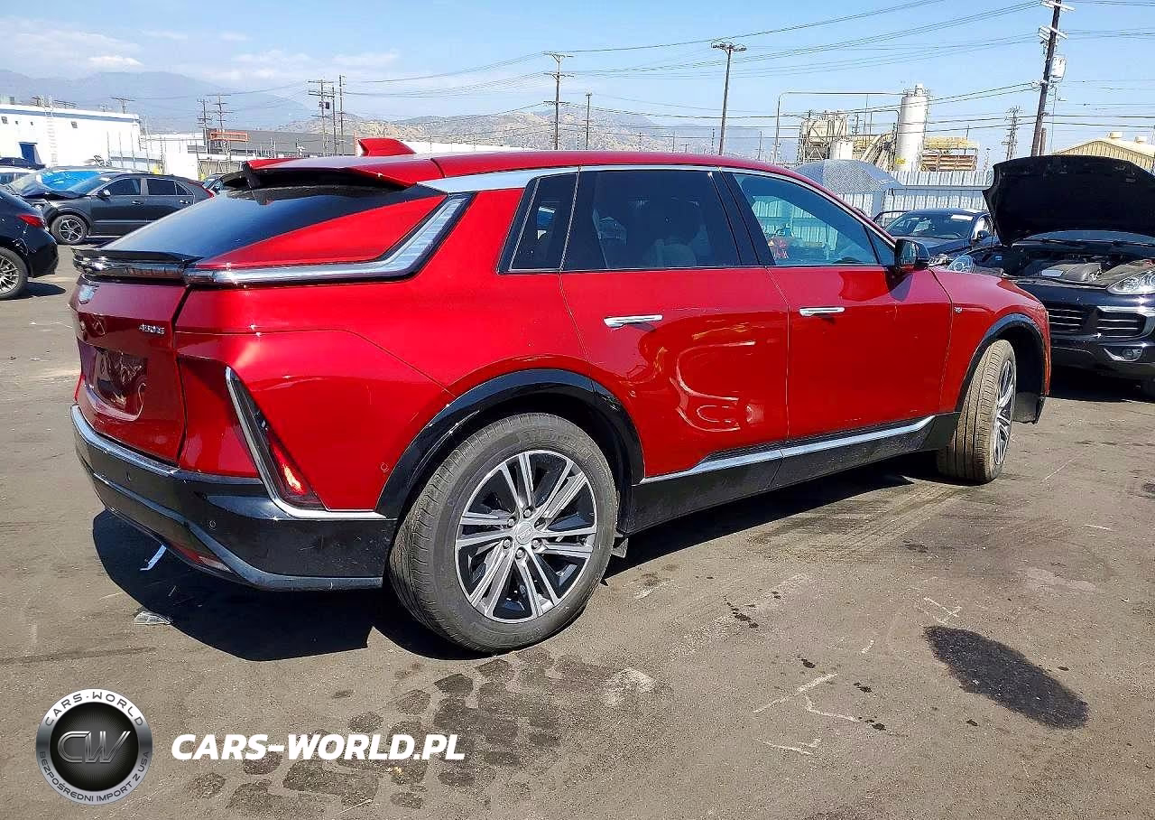 2024 Cadillac Lyriq Luxury VIN:1GYKPRRK5RZ111580 - 3