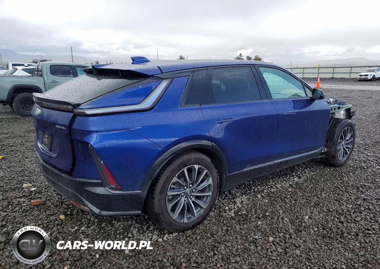 2026 Cadillac Lyriq Premium Sport VIN:1GYKPWRL8TZ300593 - 3