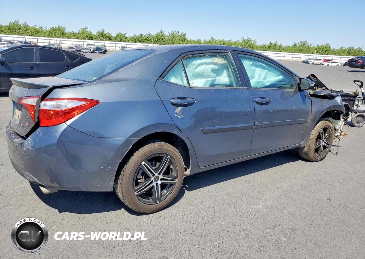 2015 Toyota Corolla S Plus VIN:5YFBURHE7FP219179 - 3