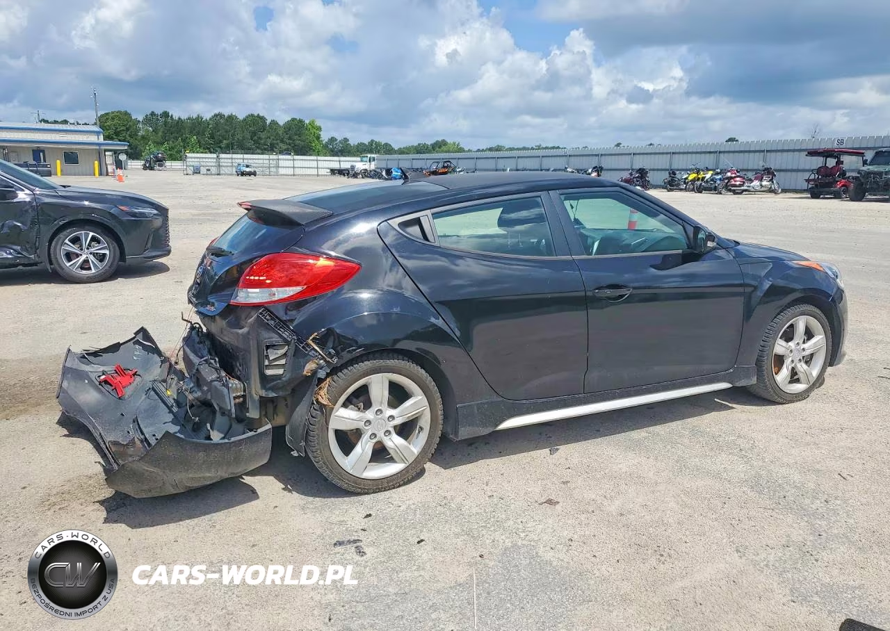 2013 Hyundai Veloster 3Dr VIN:KMHTC6AE4DU153833 - 3