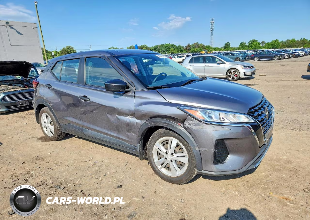 2022 Nissan Kicks S VIN:3N1CP5BVXNL526132 - 4