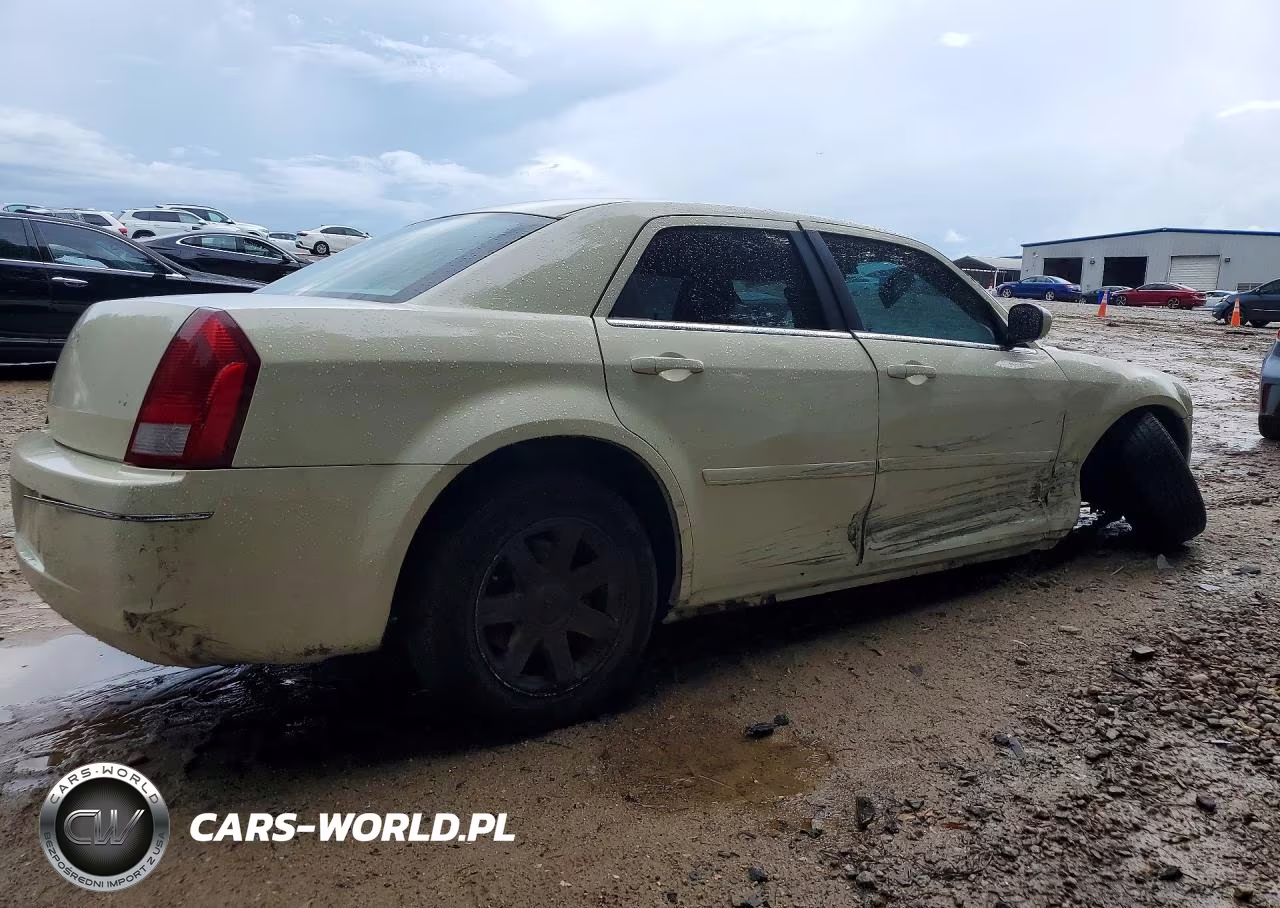 2005 Chrysler 300 Touring VIN:2C3JA53G15H136121 - 3