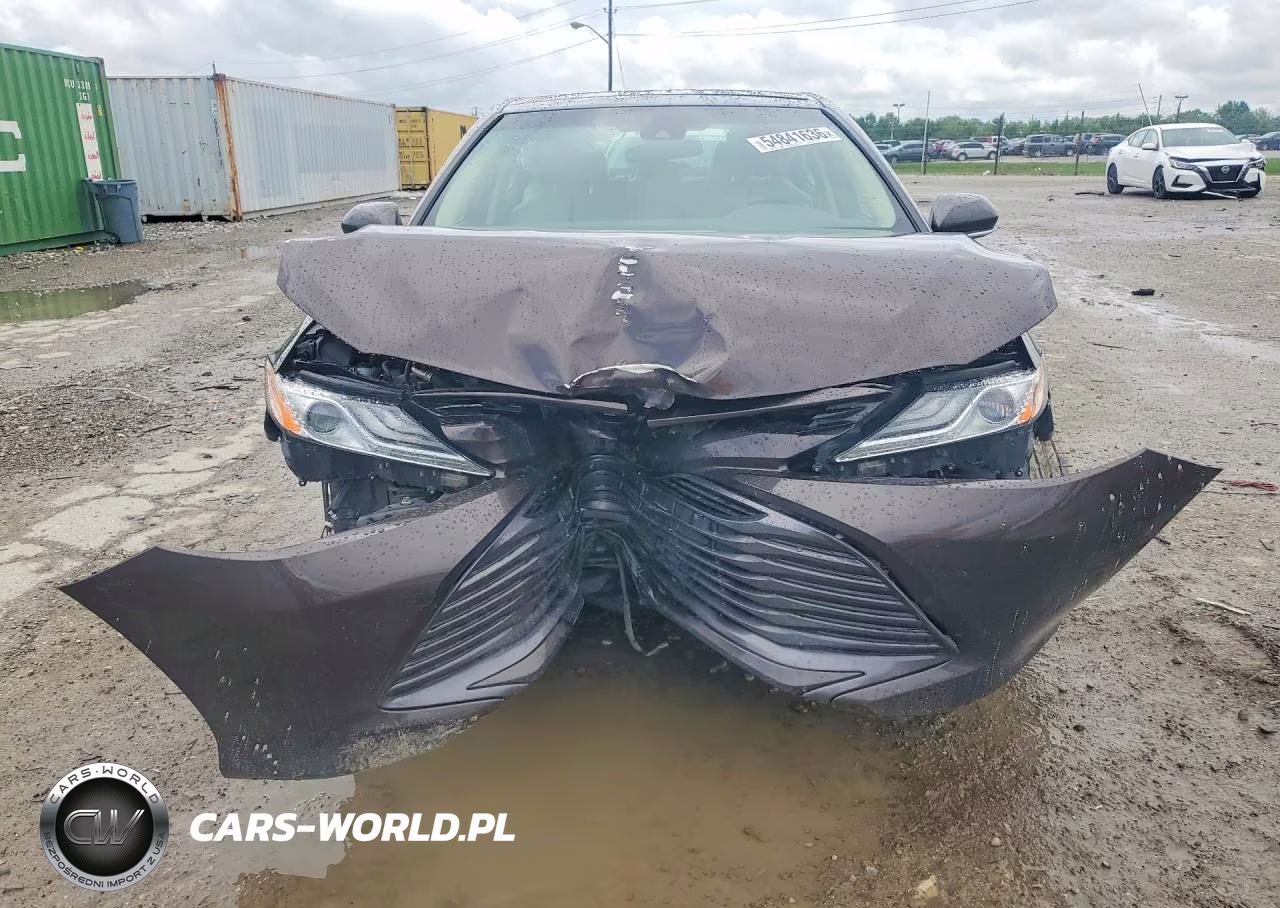 2018 Toyota Camry Xle VIN:4T1B11HKXJU134165 - 5