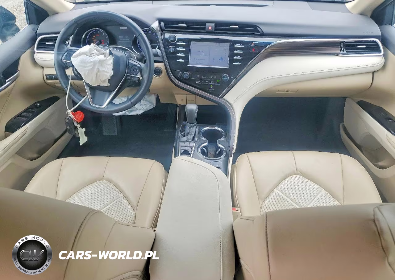 2018 Toyota Camry Xle VIN:4T1B11HKXJU134165 - 8