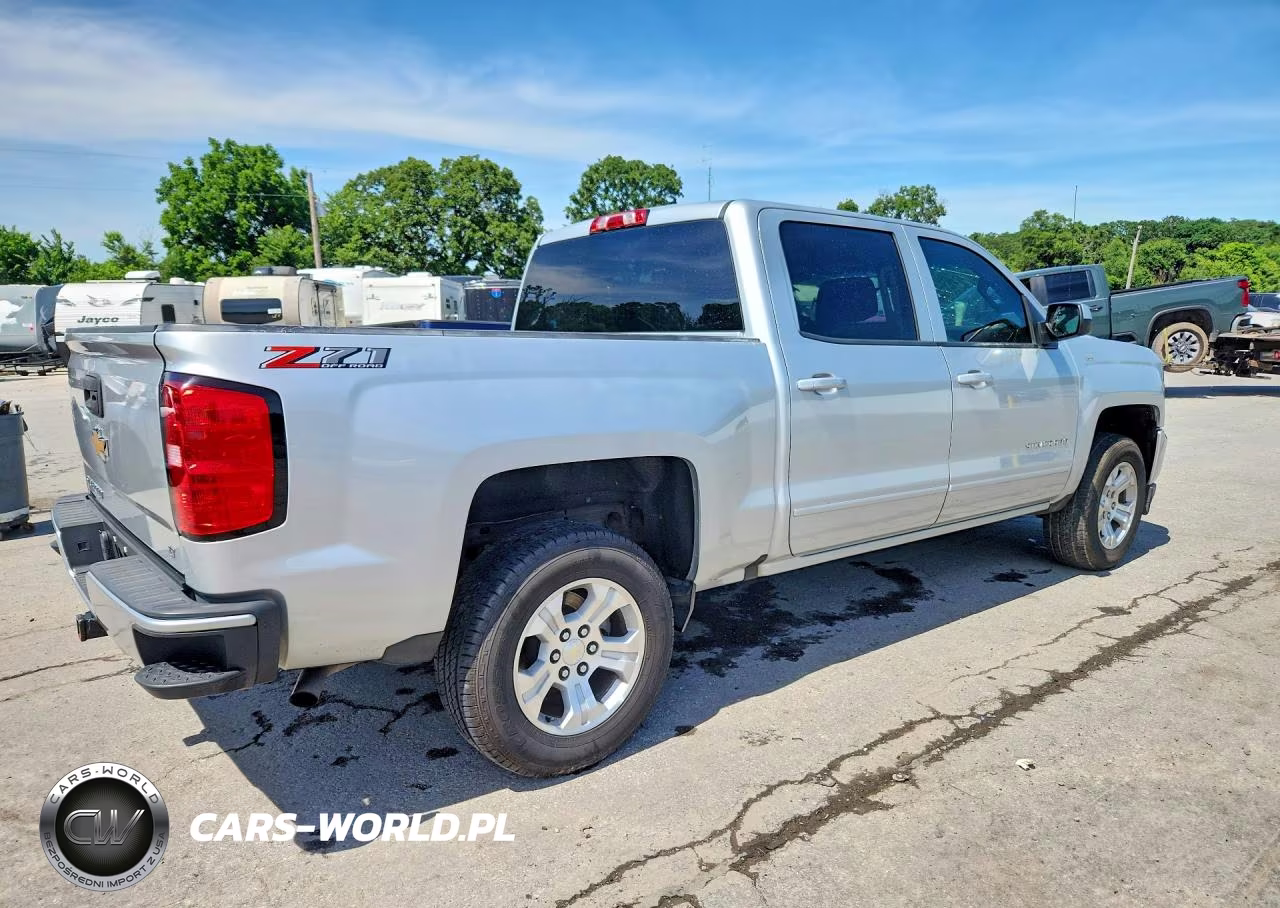 2018 Chevrolet Silverado K1500 Lt VIN:3GCUKREC0JG120431 - 3