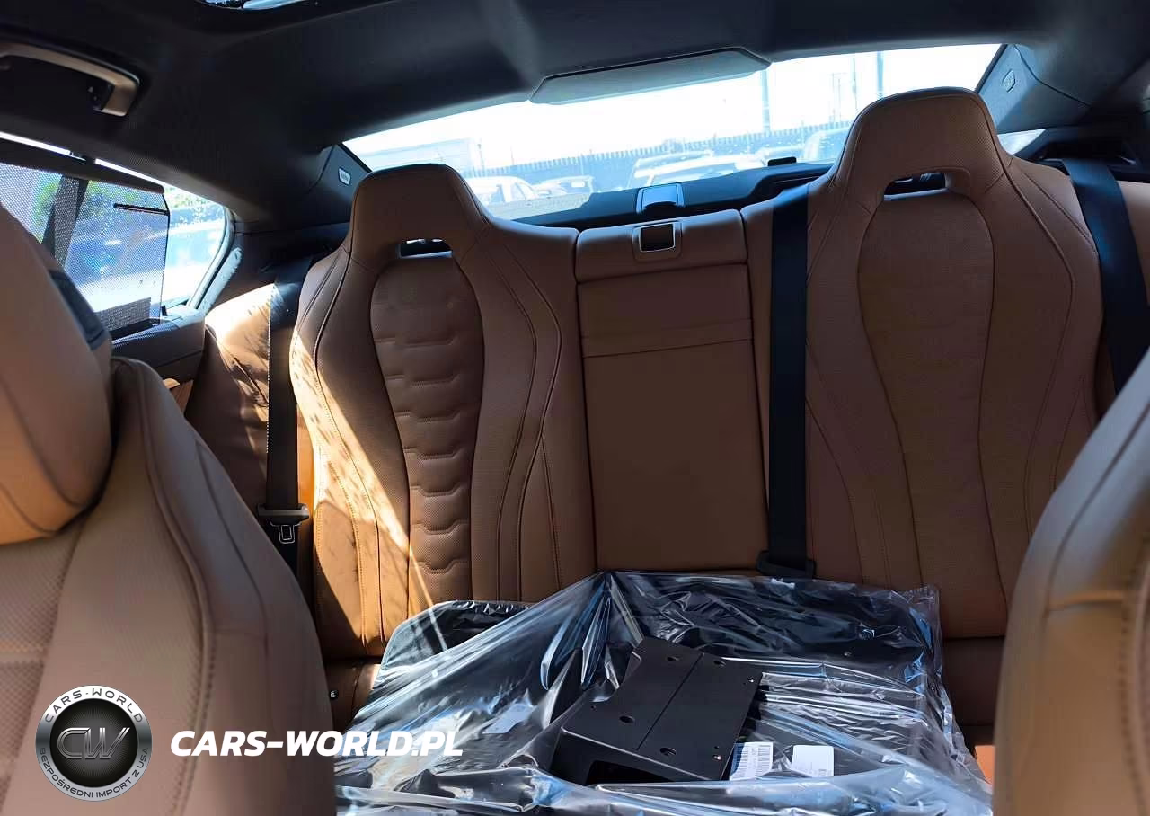 2026 BMW M850Xi VIN:WBAGV8C00TCX07870 - 10