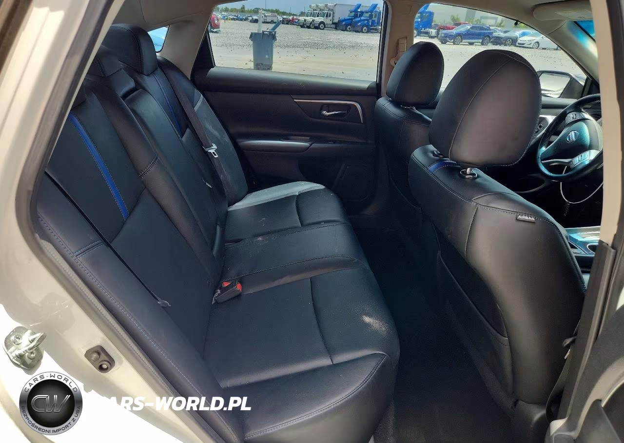 2018 Nissan Altima 2.5 Sr VIN:1N4AL3AP2JC203566 - 10