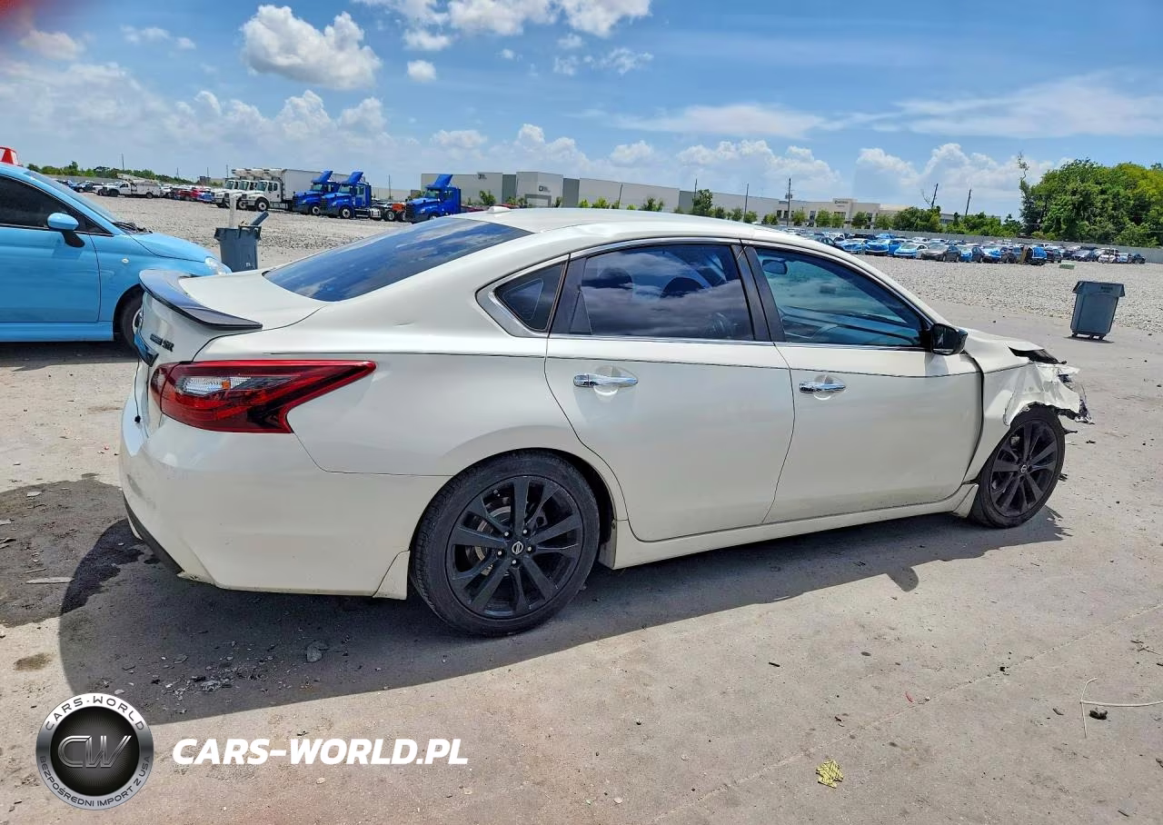 2018 Nissan Altima 2.5 Sr VIN:1N4AL3AP2JC203566 - 3