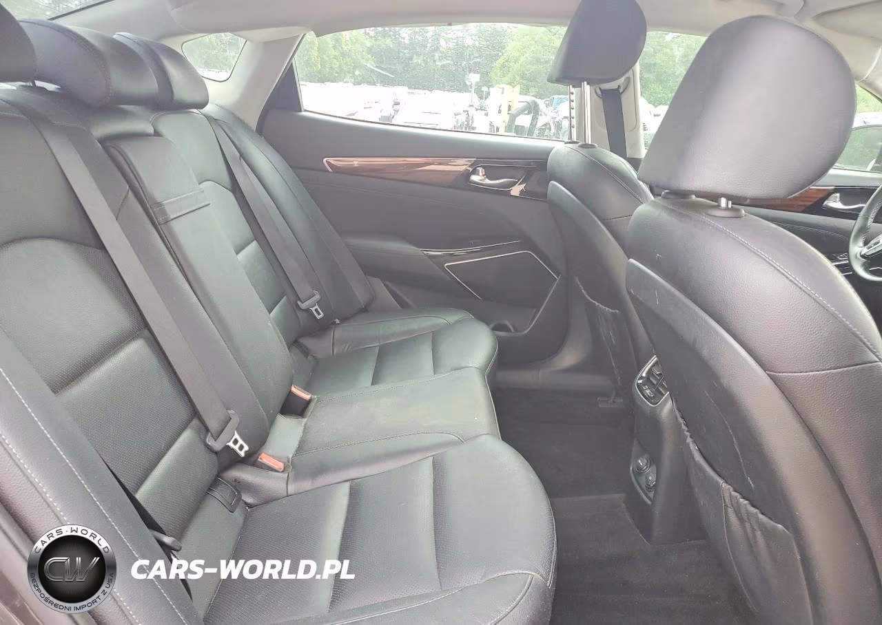 2018 Kia Cadenza Premium VIN:KNALB4J1XJ5119911 - 10