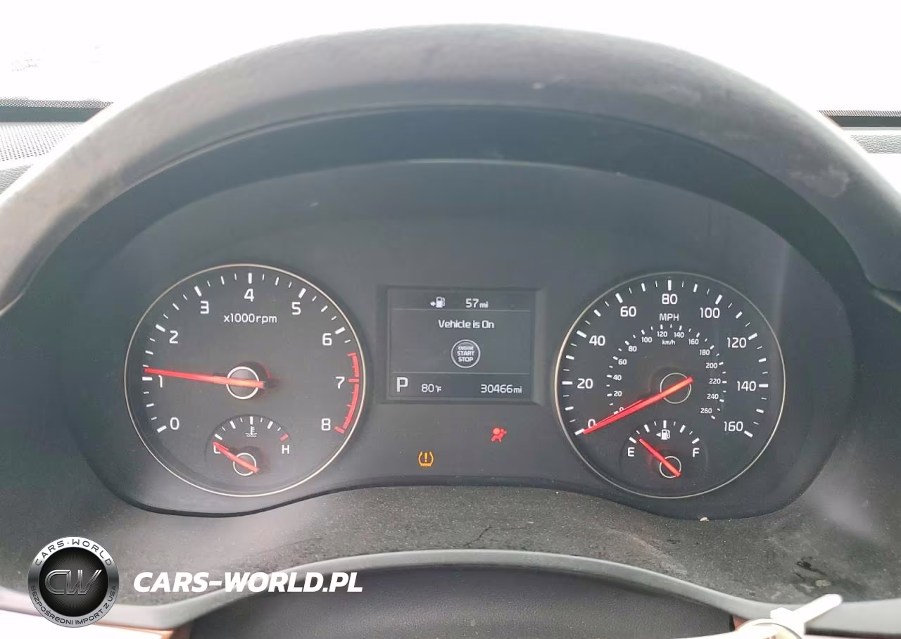 2018 Kia Cadenza Premium VIN:KNALB4J1XJ5119911 - 9