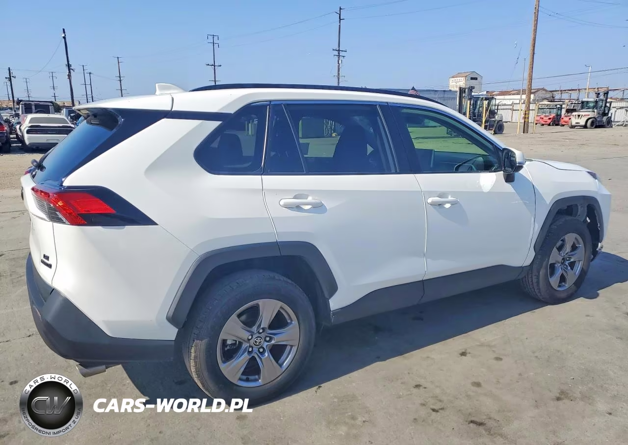 2023 Toyota Rav4 Hybrid Le VIN:JTMMWRFV5PD204559 - 3