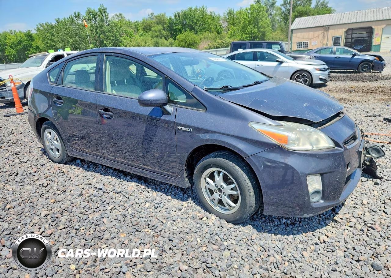 2011 Toyota Prius Two VIN:JTDKN3DU4B5308447 - 4
