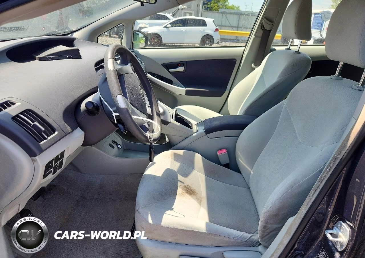 2011 Toyota Prius Two VIN:JTDKN3DU4B5308447 - 7