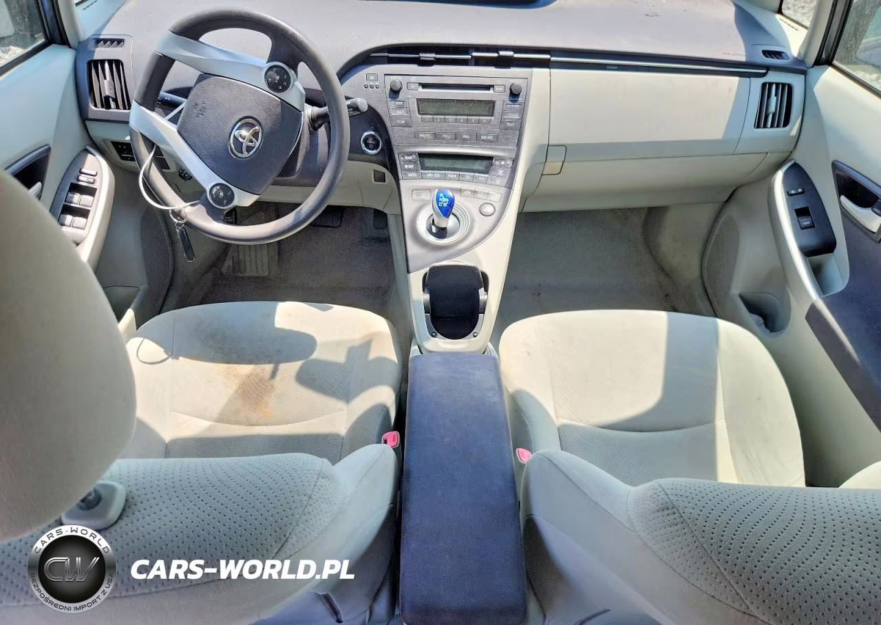 2011 Toyota Prius Two VIN:JTDKN3DU4B5308447 - 8
