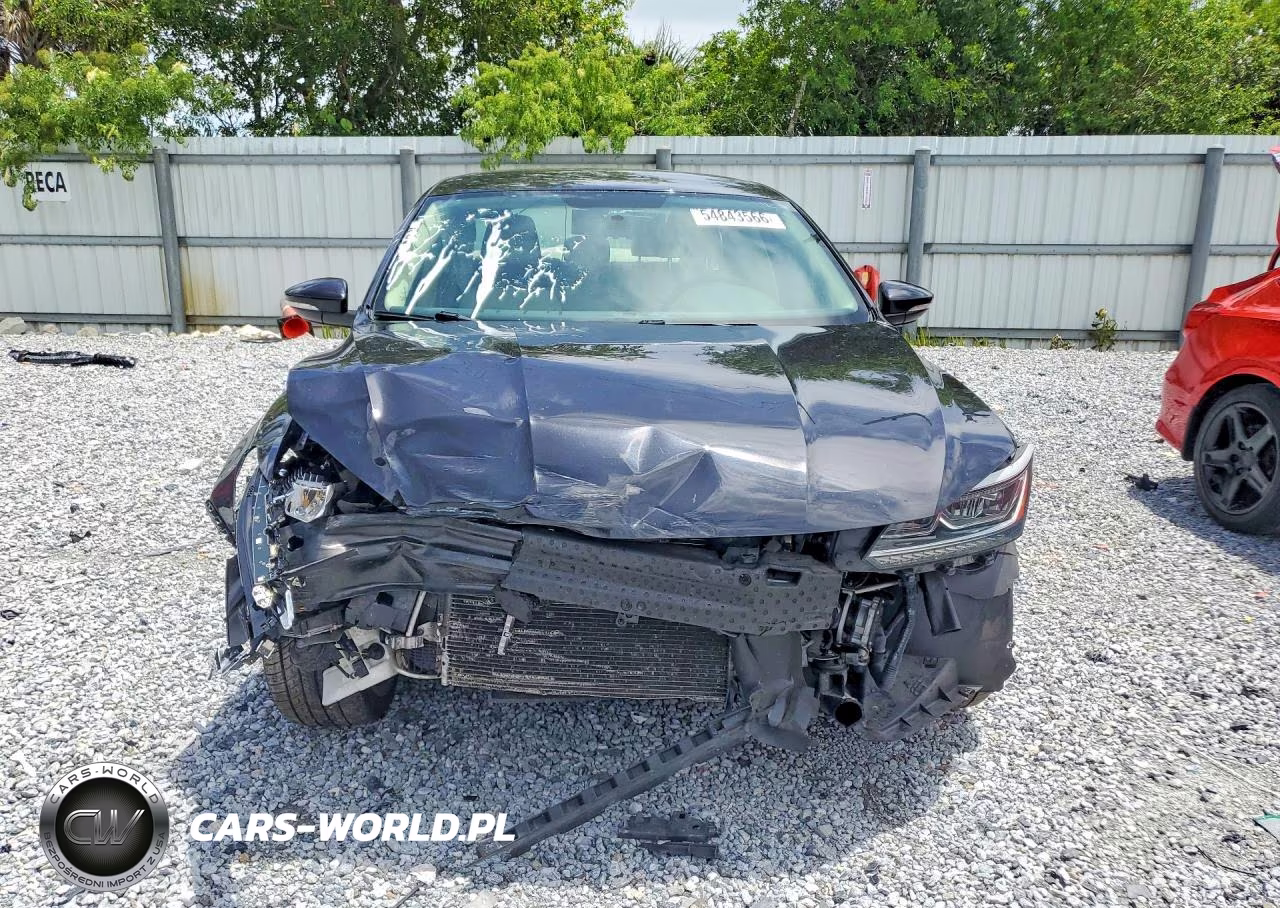 2018 Volkswagen Passat S VIN:1VWAA7A32JC010948 - 5
