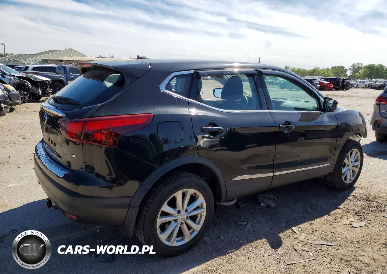 2017 Nissan Rogue Sport S VIN:JN1BJ1CR1HW135232 - 3