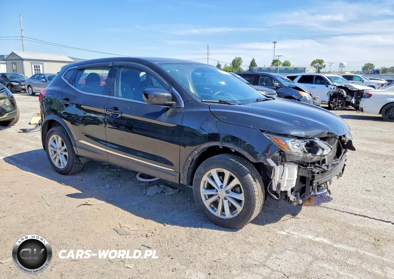 2017 Nissan Rogue Sport S VIN:JN1BJ1CR1HW135232 - 4