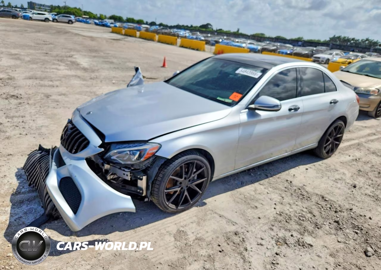 2018 Mercedes-Benz C 300 4Matic VIN:55SWF4KB3JU247982 - 1