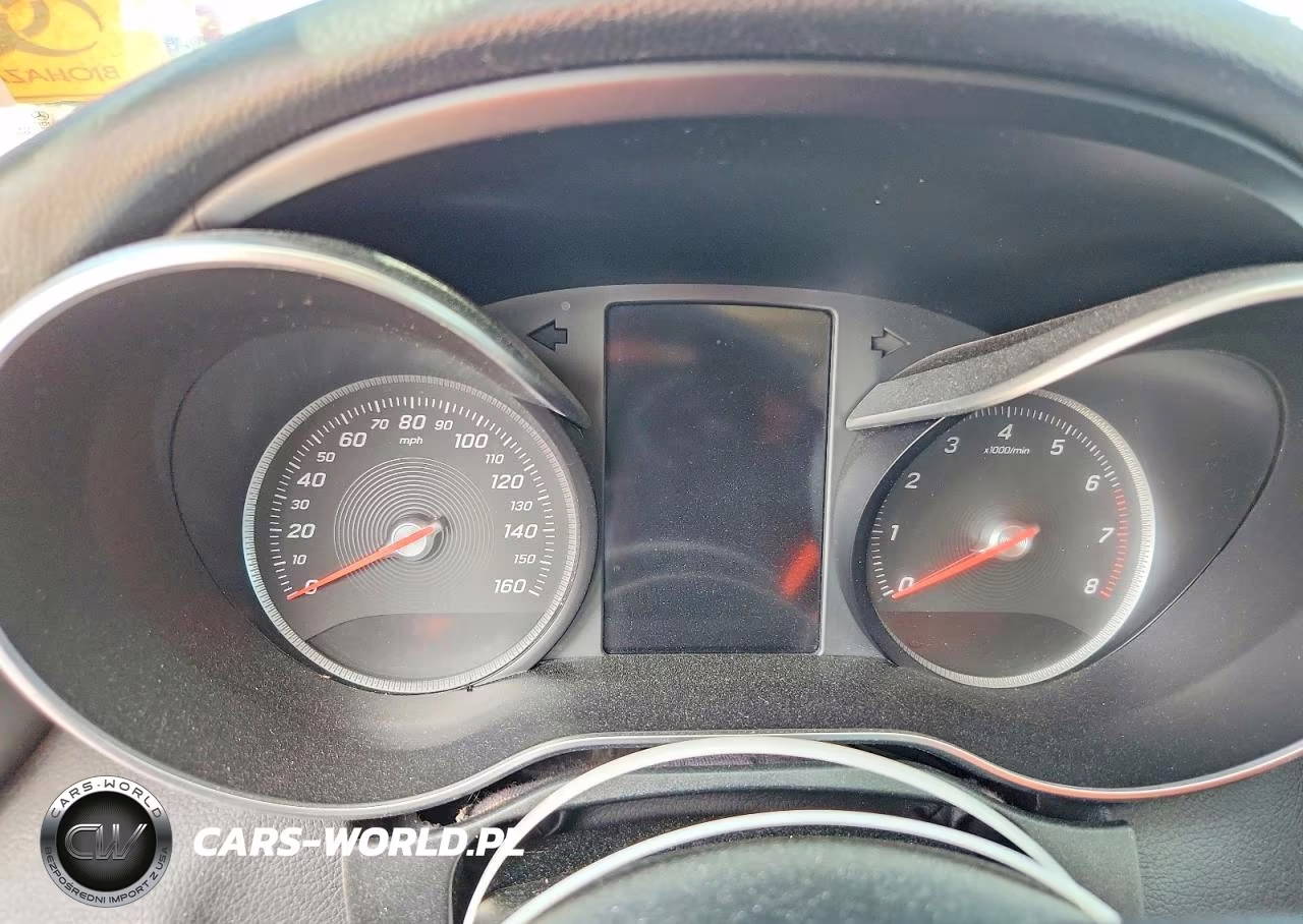 2018 Mercedes-Benz C 300 4Matic VIN:55SWF4KB3JU247982 - 9