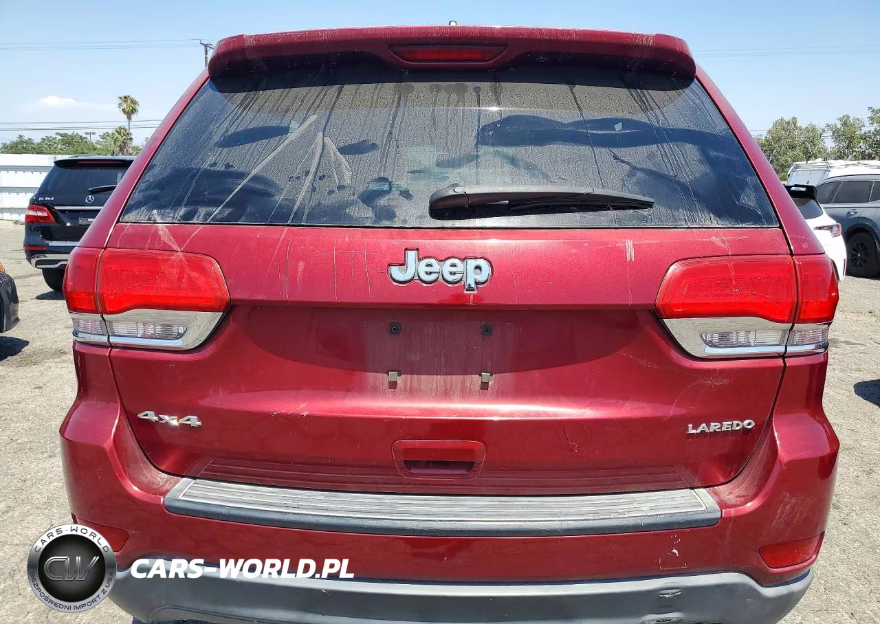 2015 Jeep Grand Cherokee Laredo VIN:1C4RJFAG5FC924282 - 6